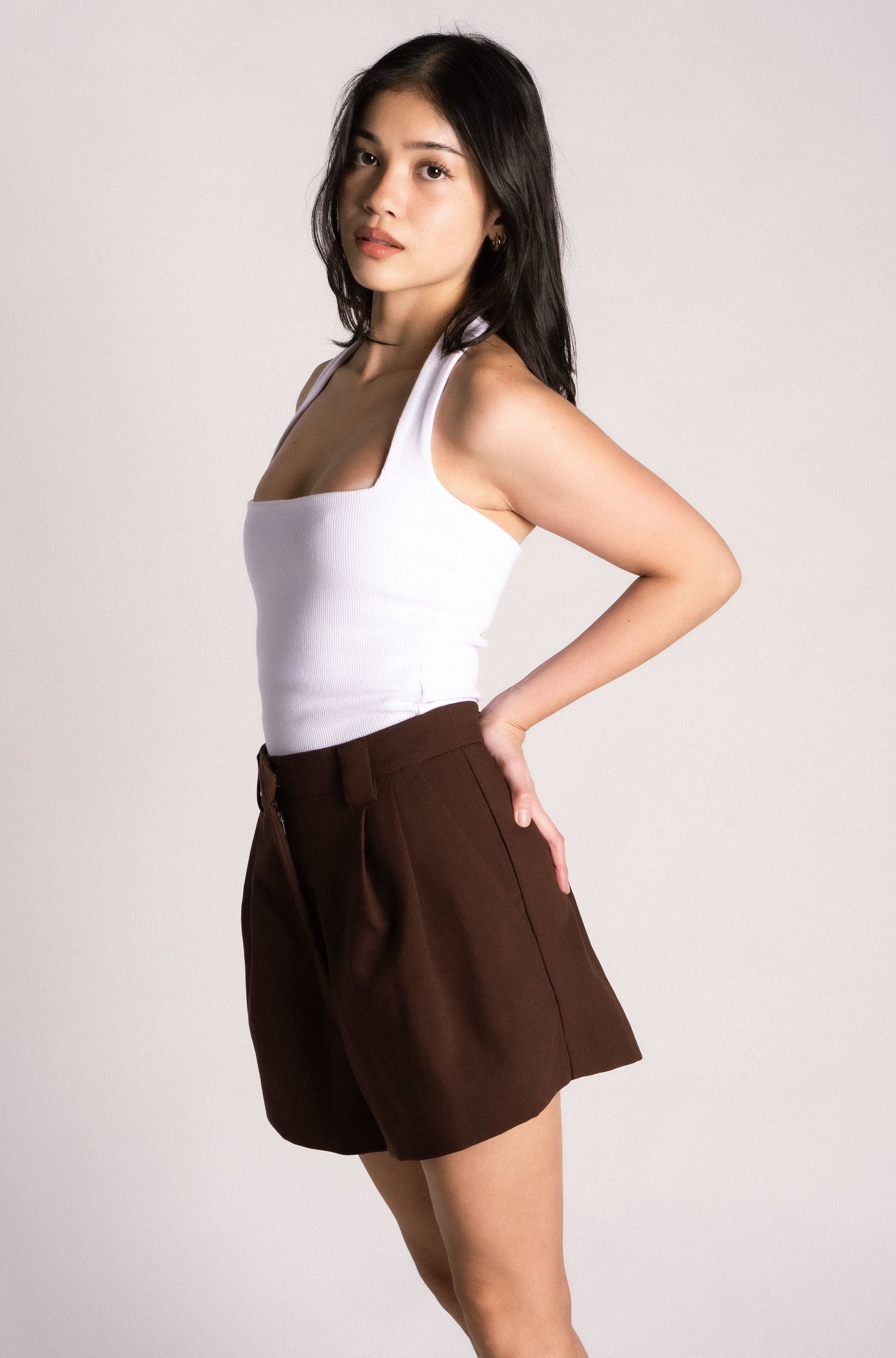 high waist cinch tailored pleated shorts chocolate brown