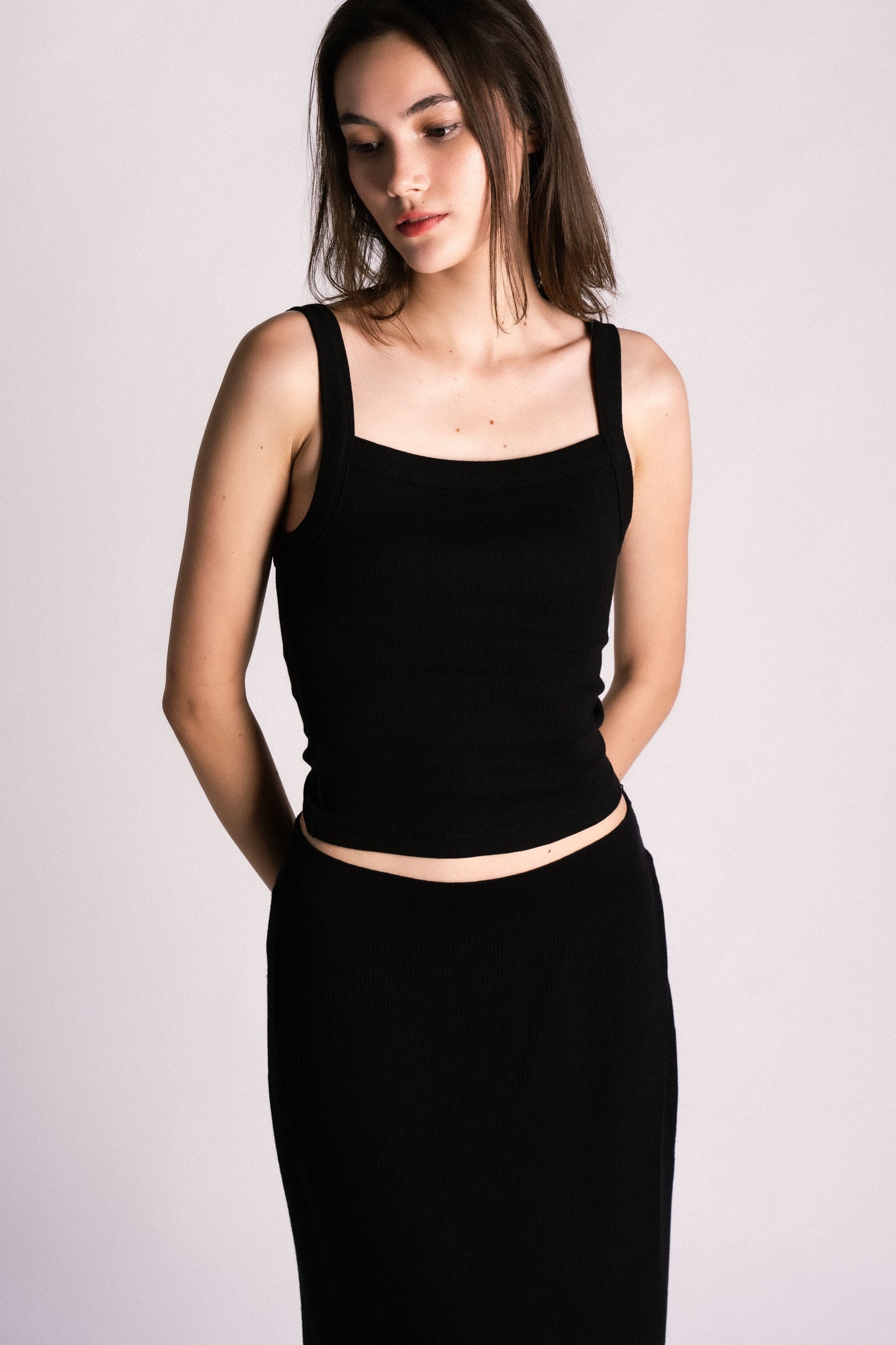 thick ribbed scoop tank top black