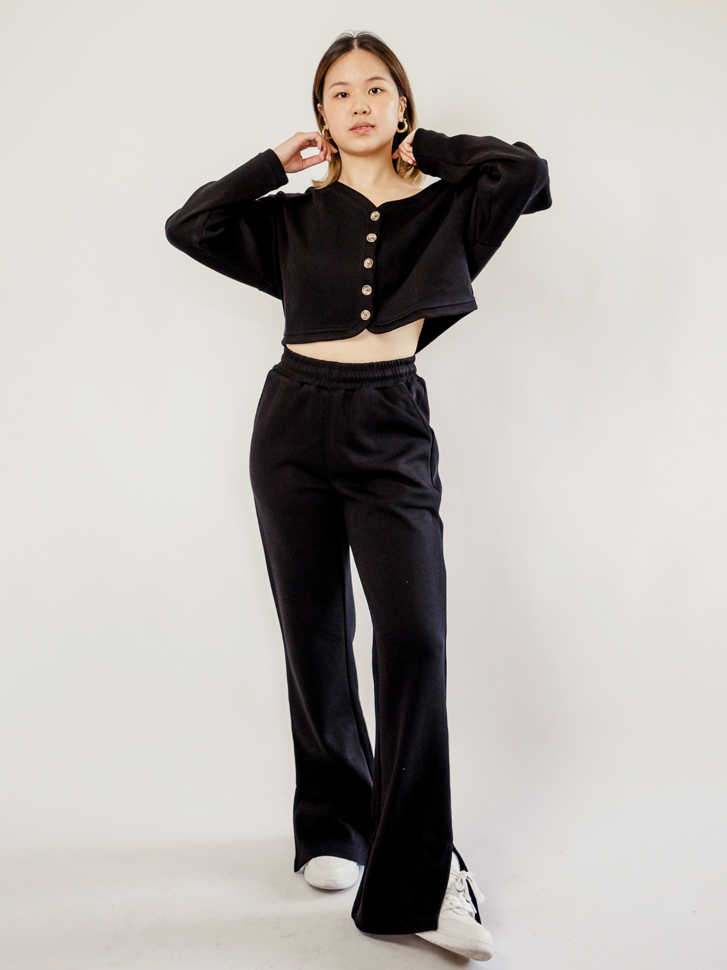 Knit flare drawstring pants with slit black